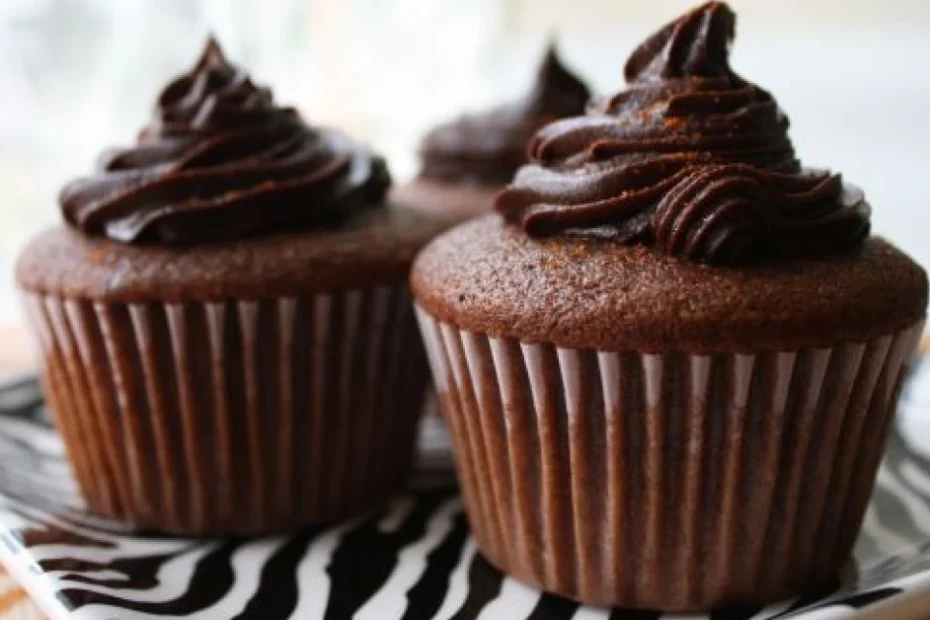 Cupcake De Chocolate: Saiba como preparar essa receita fácil e fofinha